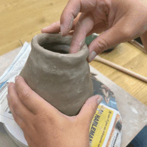 klei workshop handvormen nijverdal wijhe olst raalte heino zwolle deventer diepenveen schalkhaar middel wesepe den nul Debs keramiekplek overijssel SALLAND